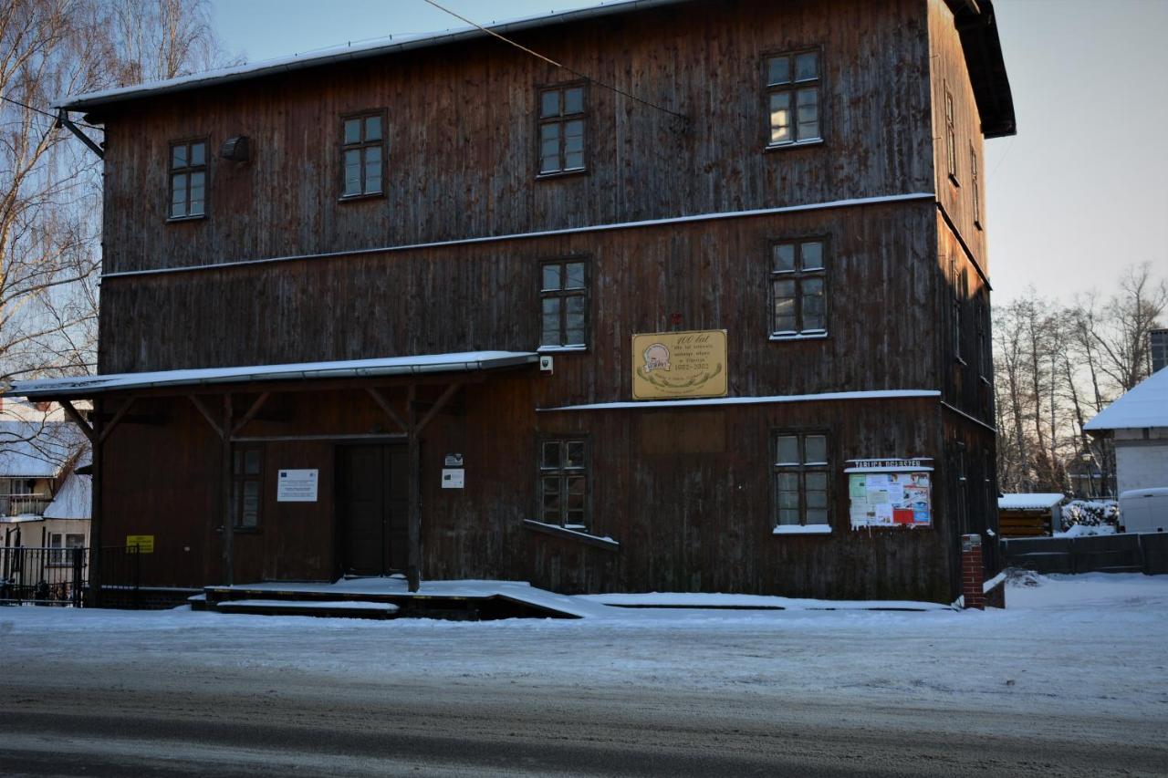 Baza Lipusz Villa Bagian luar foto