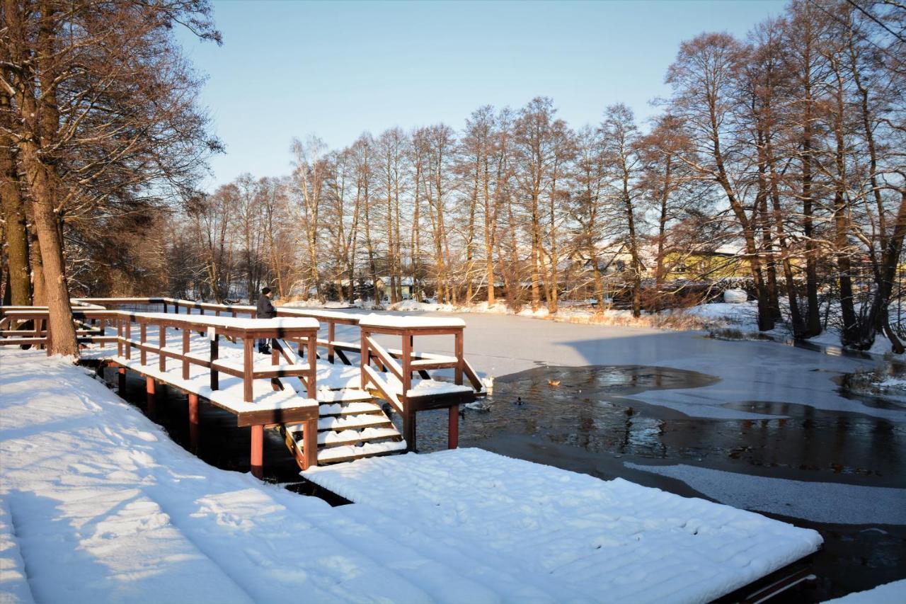 Baza Lipusz Villa Bagian luar foto