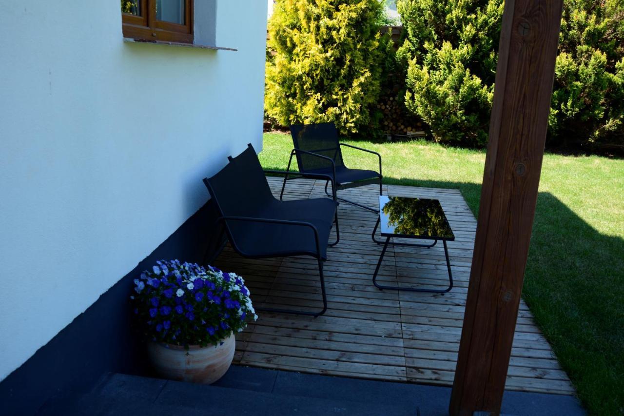 Baza Lipusz Villa Bagian luar foto